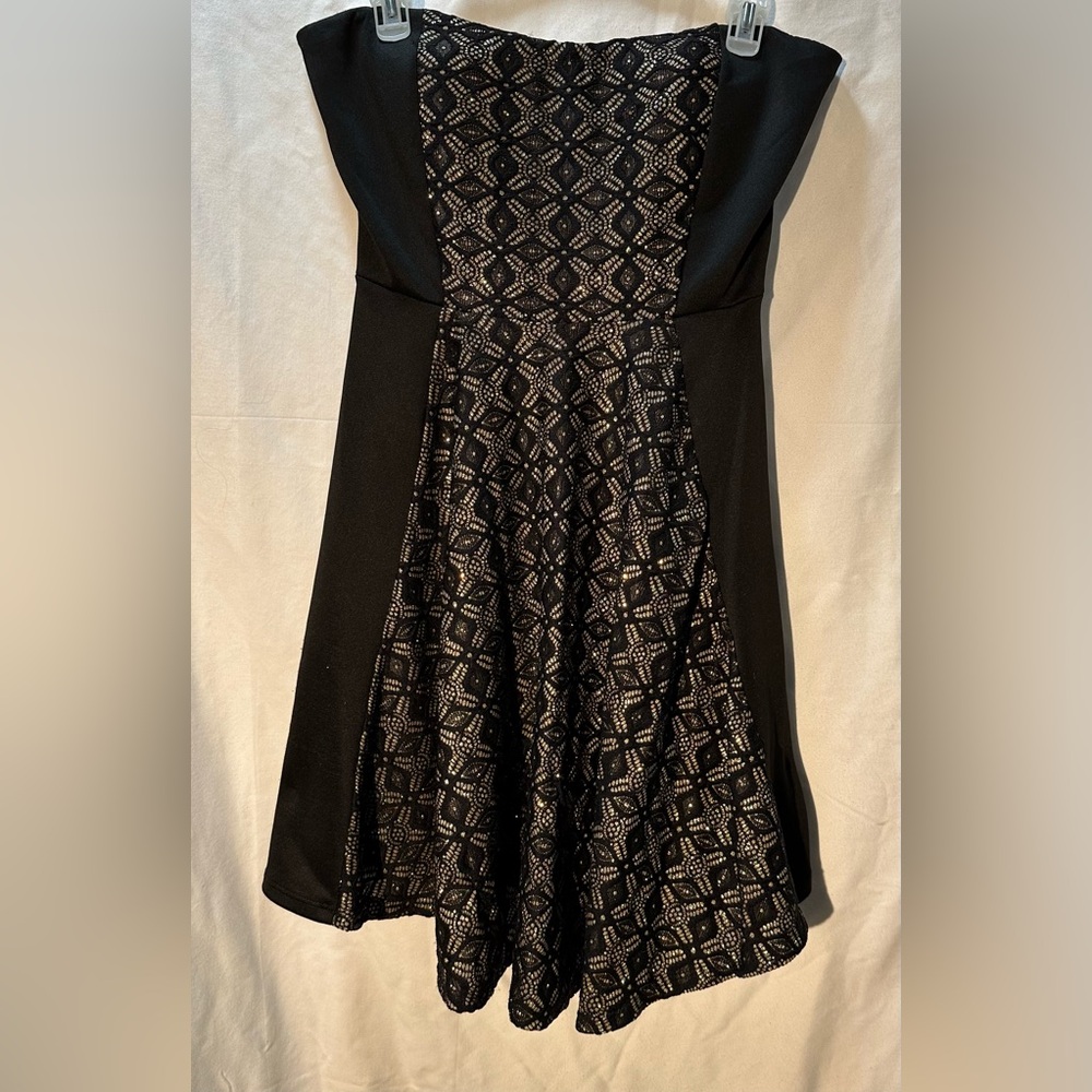 Black & Gold Strapless Sparkle Lace Fit & Flare dress size XL